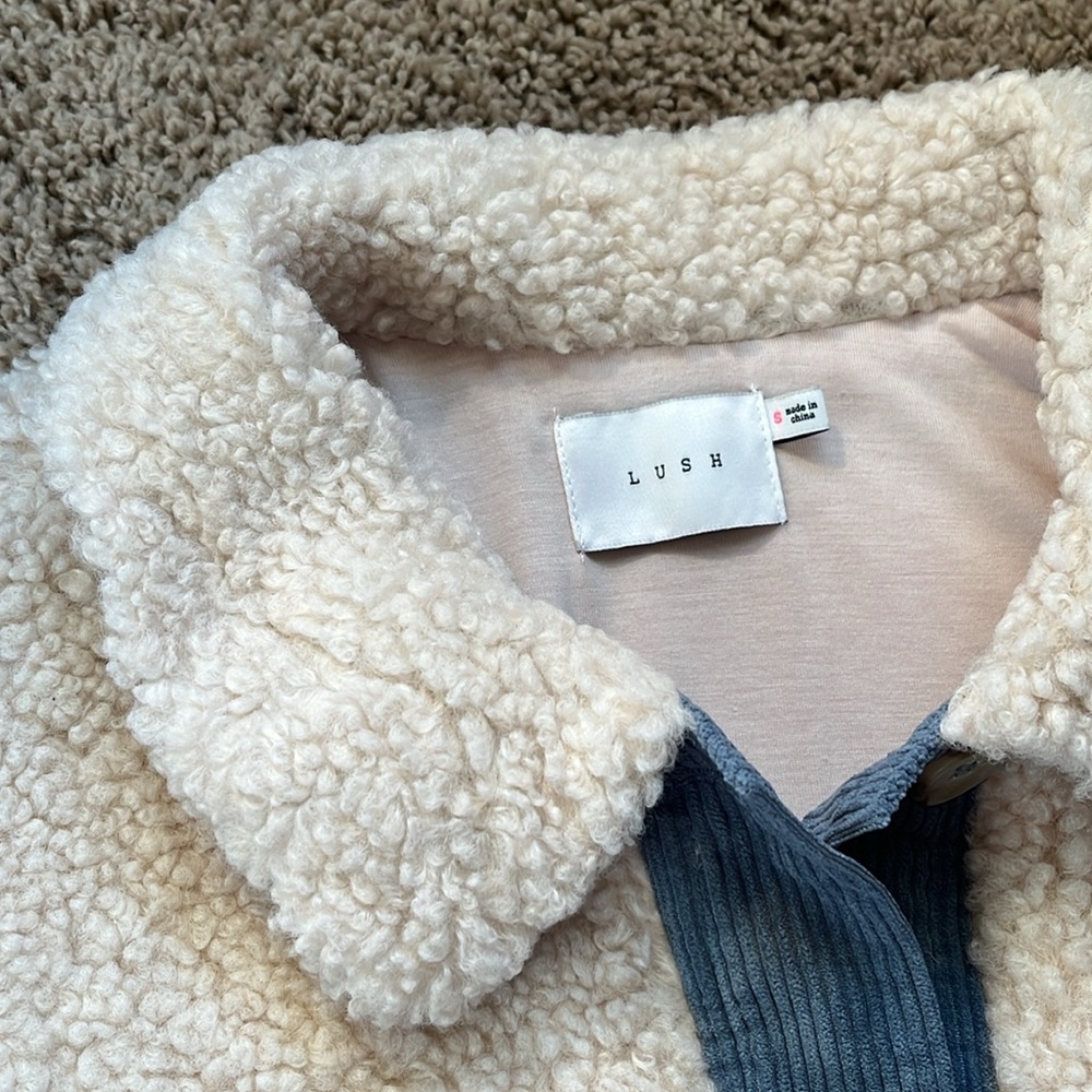 Sherpa/Corduroy Button-front Jacket - Picture 5 of 6